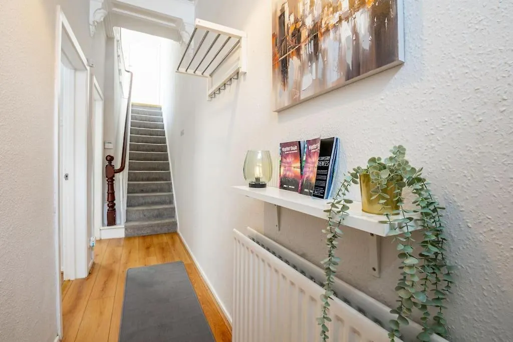 Home For Your Belfast Escape! Holiday home