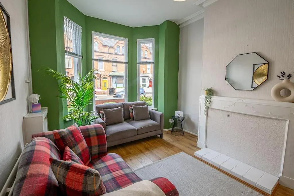 Holiday home Home For Your Belfast Escape!